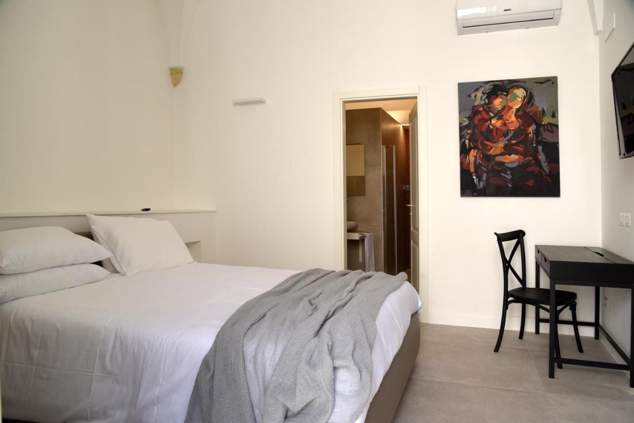 Li Frati Suite Lecce Exterior foto